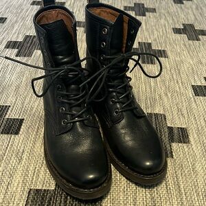 Frye Veronica Combat Lace Up Boots 7.5